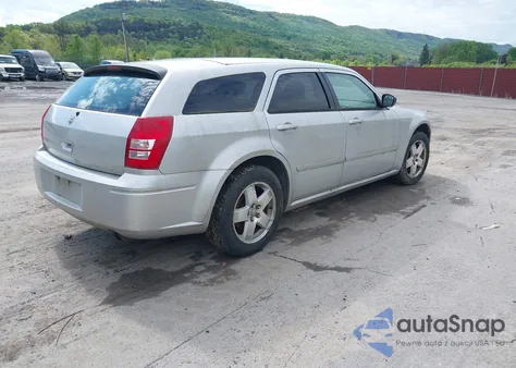 2005 Dodge Magnum Sxt z USA, uszkodzony, nr VIN 2D4GZ48V358579406